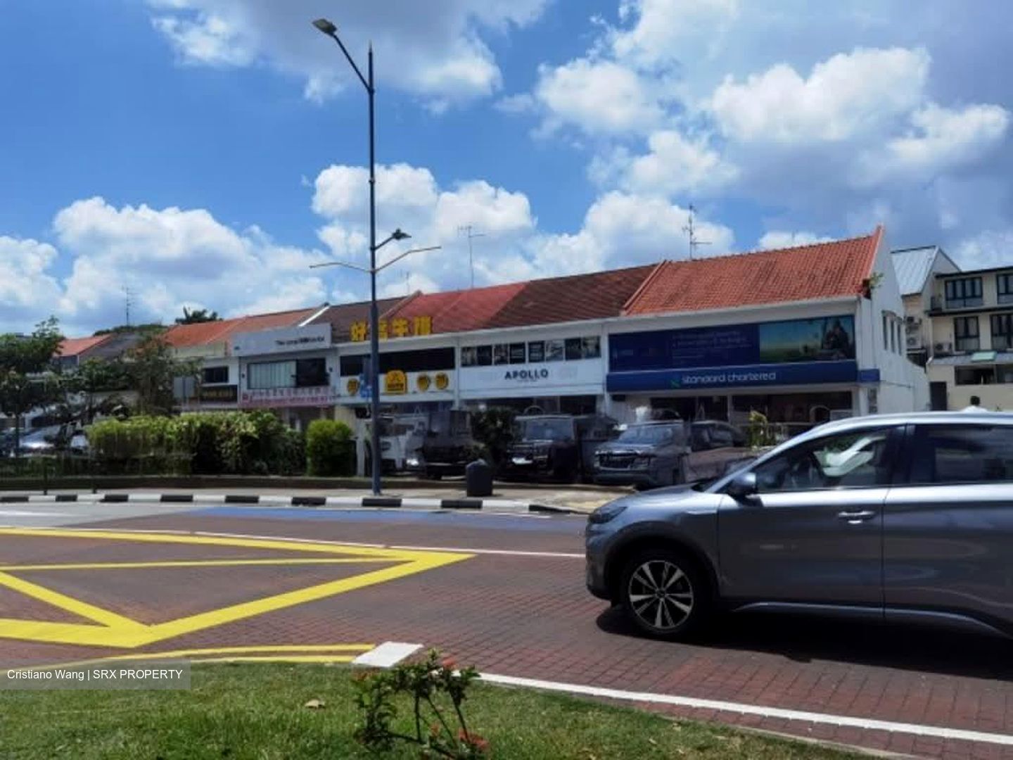 Kensington Park Road (D19), Retail #566278301